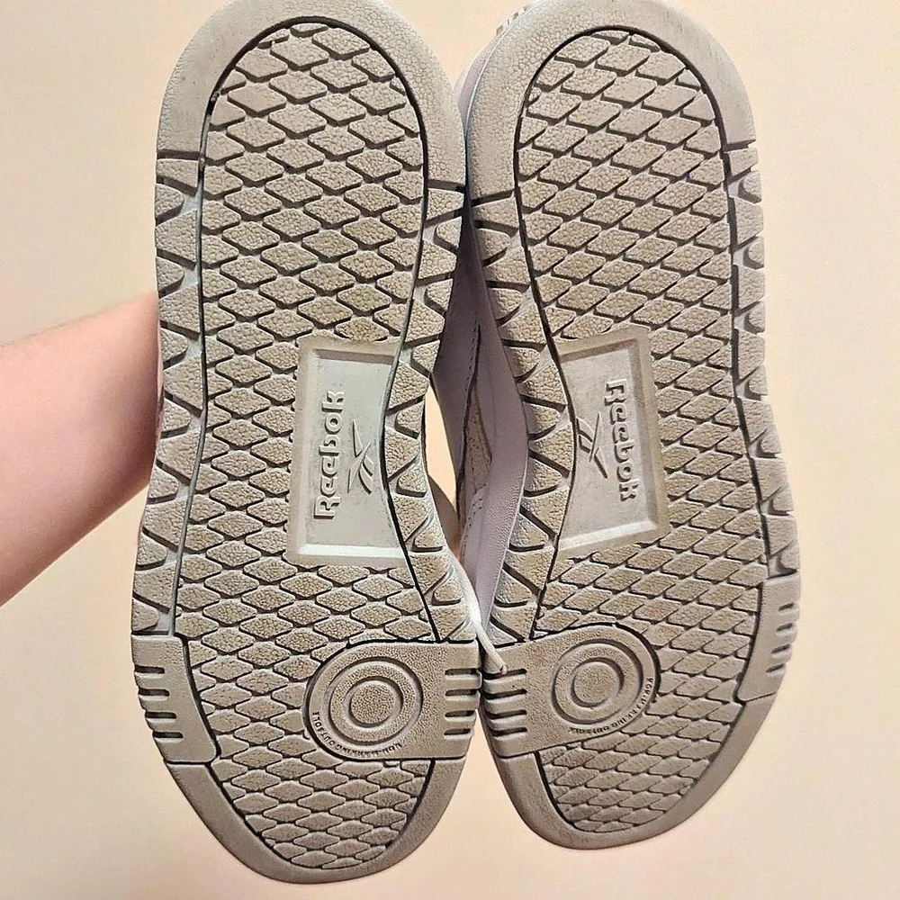 Reebok Classic White and Pink Sneakers - Picture 9 of 12